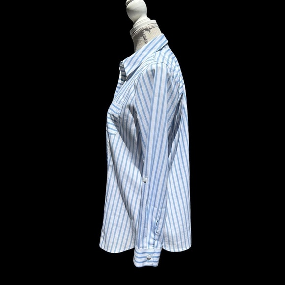 🌻Chico's Blue & White Striped No-Iron Collared Button-Down Shirt Size Small - Picture 4 of 12